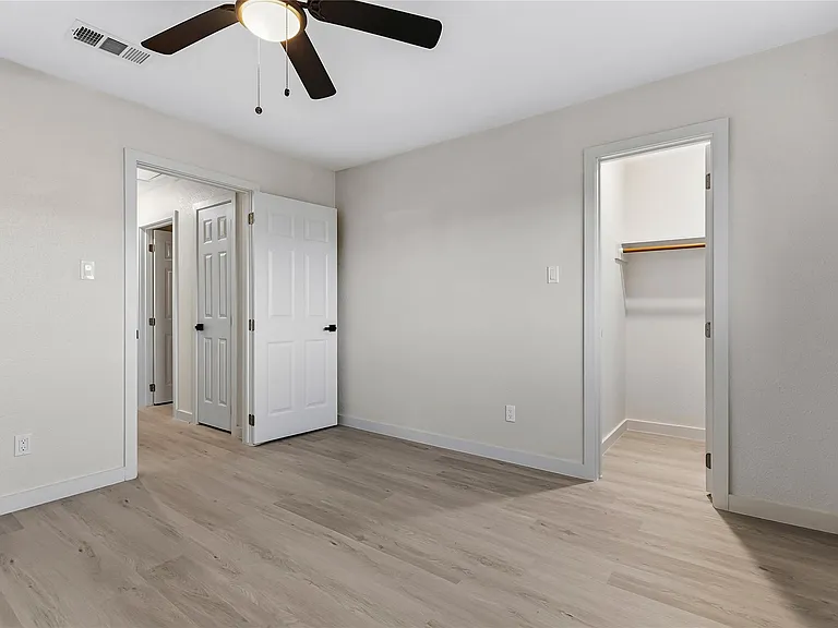 13414 Ravensway Dr — Photo 15