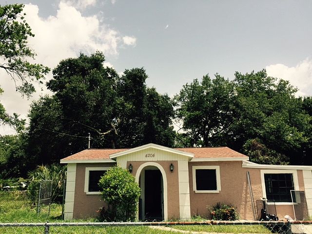 1st image of 4204 E Henry Ave