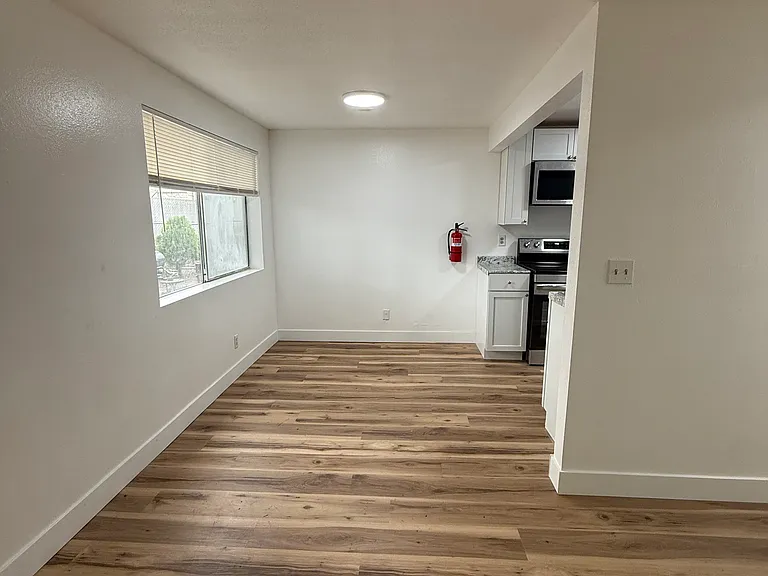 1613 Maple Ln #D3 — Photo 6