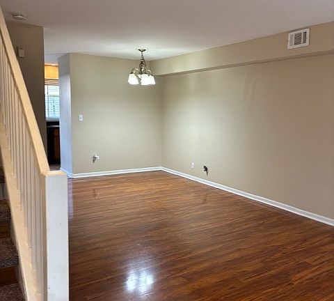 2nd image of 1433 Bear Flag Dr
