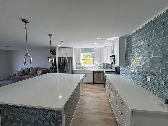 2nd image of 360 Wilma Cir APT 7