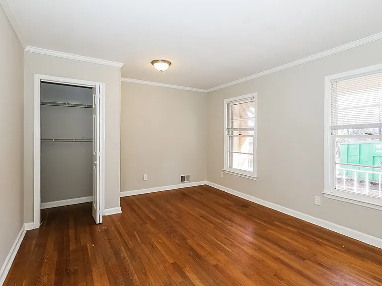 4775 Ben Hill Rd — Photo 12