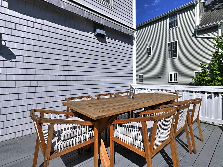 32 Grant St — Photo 13