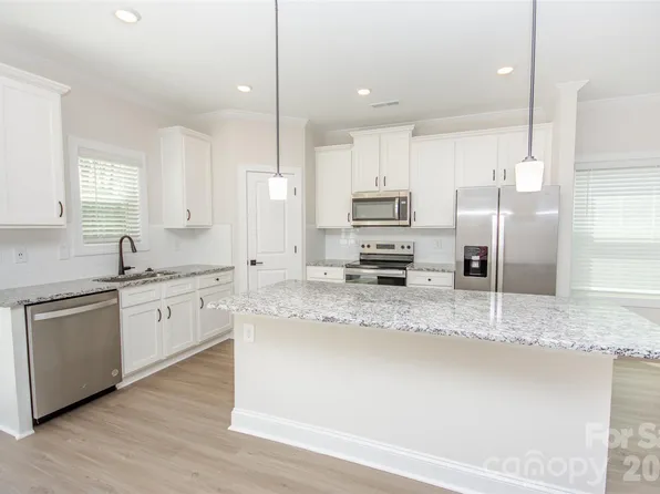 109 Brixham Loop, Troutman, NC 28166