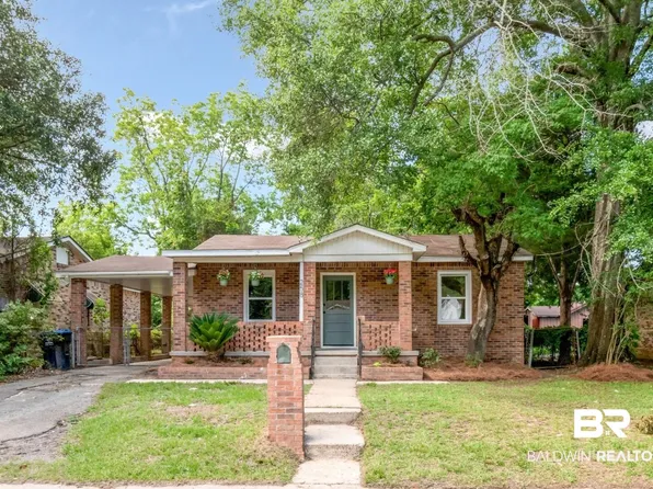 258 3rd Ave, Chickasaw, AL 36611