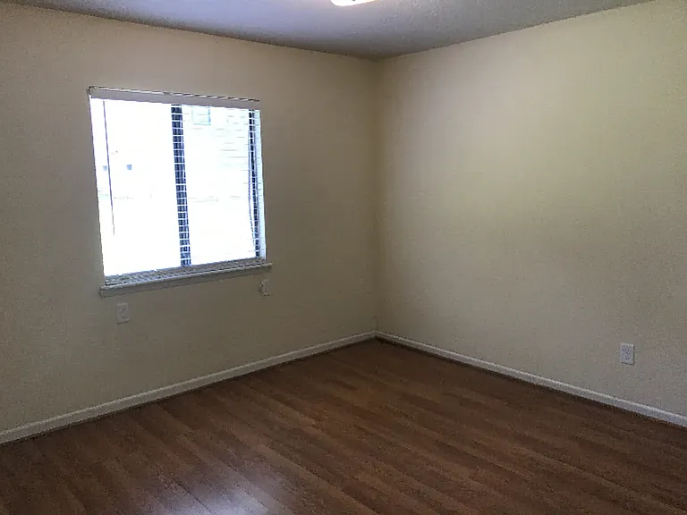 150-1302 Ligon St — Photo 8