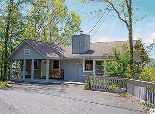 916 Scenic Trl, Gatlinburg, TN 37738