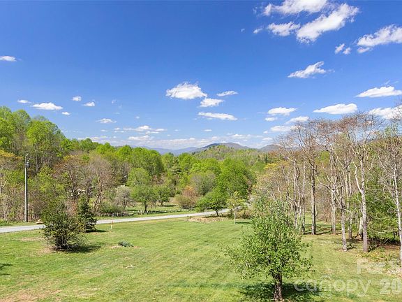 4th image of 129 Apple Farm Rd