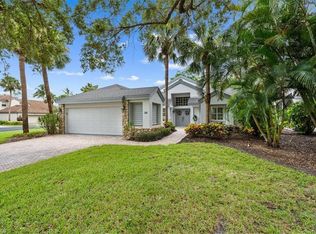 28 Grey Wing Point, Naples, FL 34113