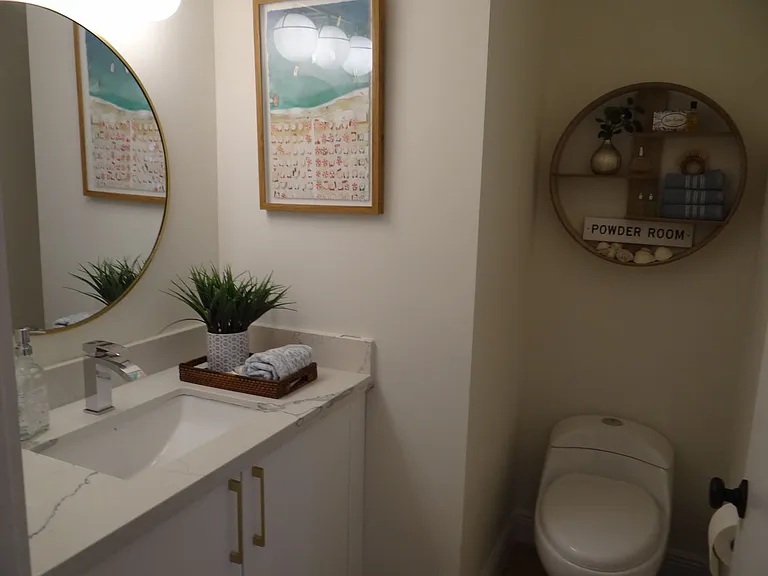 470 Bal Harbor Blvd — Photo 22