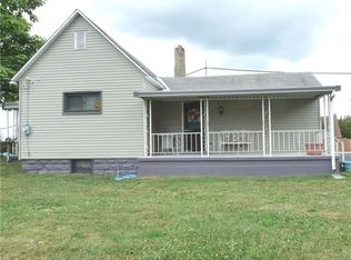 400 Triangle Dr, Mc Kees Rocks, PA 15136