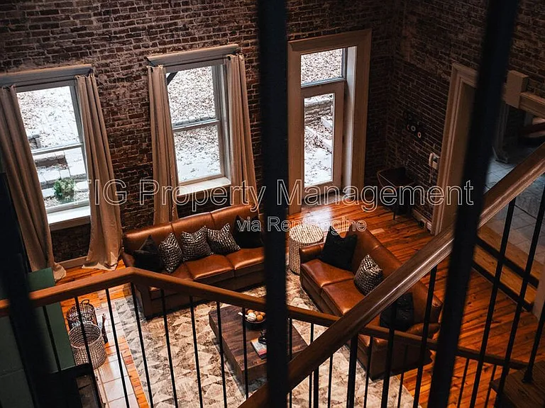 415 W Depot Ave — Photo 1