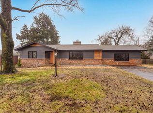 2416 E Seminole St, Springfield, MO 65804