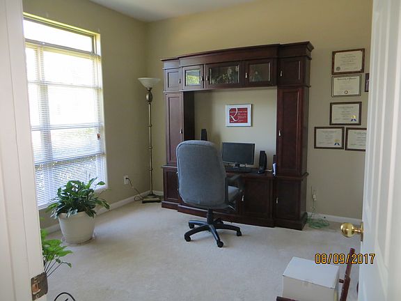 3rd image of 344 Silver Creek Way