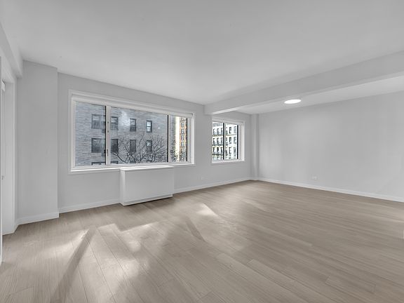 4th image of 165 E 66th St APT 3F