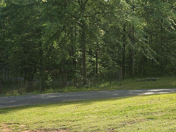 3rd image of 115 N 40th Rd