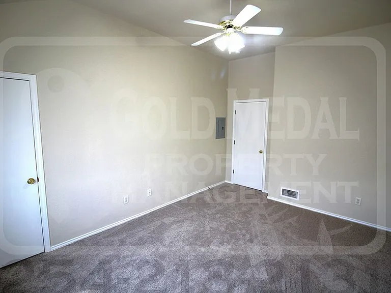4509 Deek Dr — Photo 13