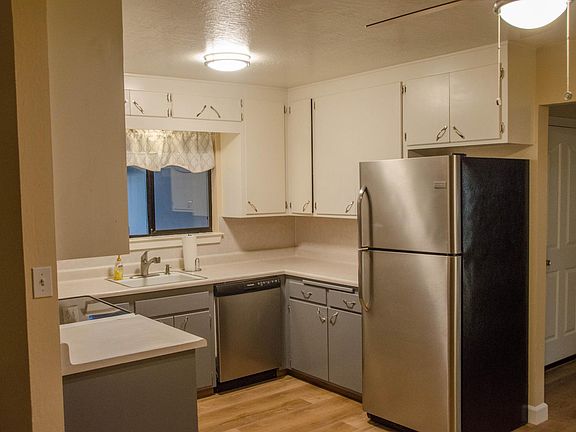 3rd image of 265 Ironwood St