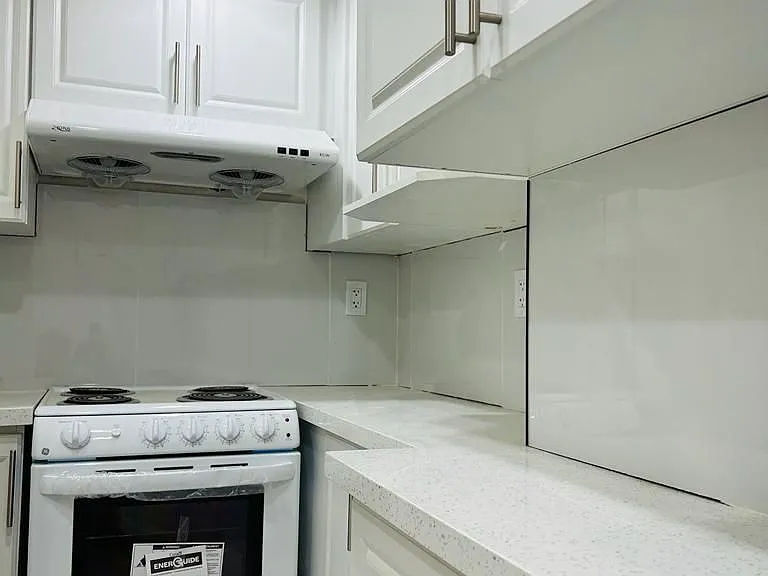 35 Brixham Ln #BASEMENT — Photo 2