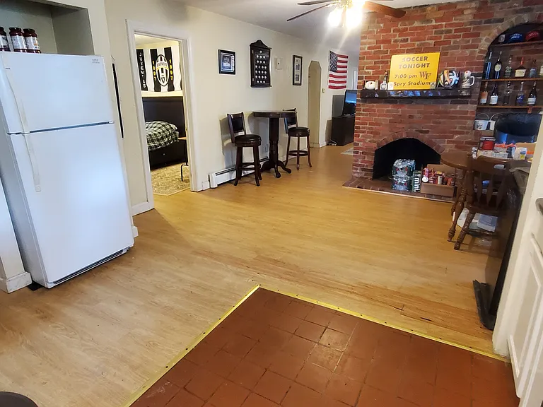 186 Auburn St #1 — Photo 7