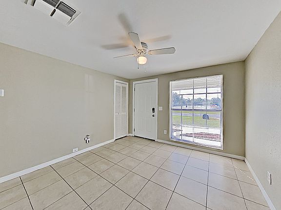 3rd image of 7003 W Hanna Ave