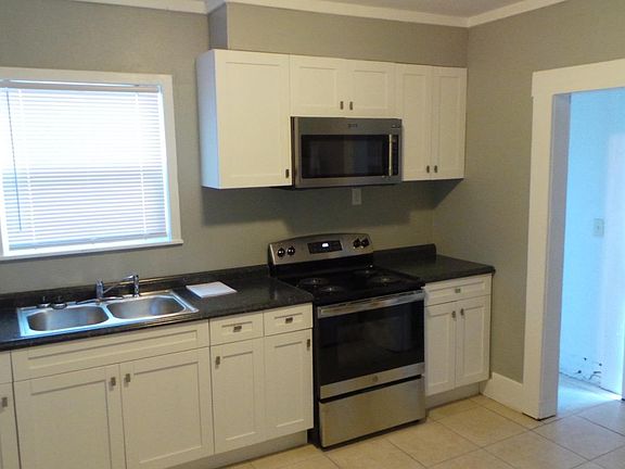 5th image of 707 Avenue B SW #A