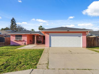 1345 Robinson Ave, Clovis, CA, 93612