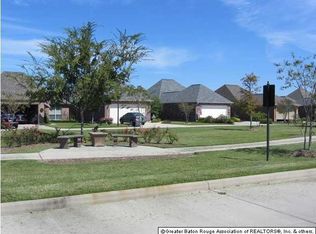 5322 Courtyard Dr, Gonzales, LA 70737