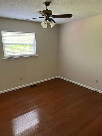 8404 Shadowood Dr — Photo 7