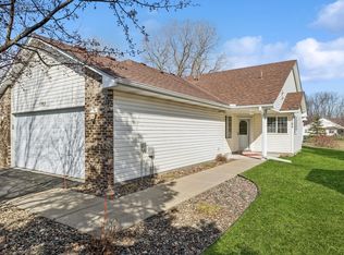 1765 Ojibway Dr, Centerville, MN 55038