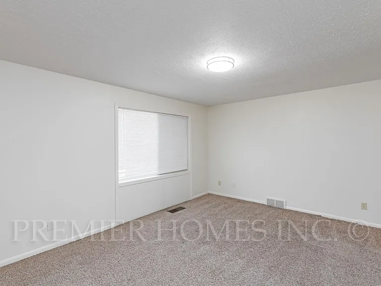 3706 Martindale Rd NE — Photo 13