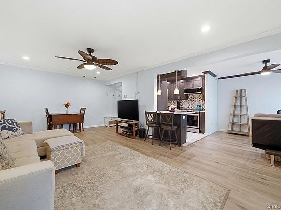 3rd image of 420 Shore Road #3M