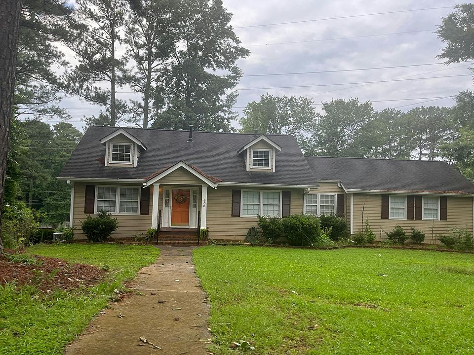 1st image of 608 Holt Rd NE