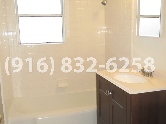 5th image of 1449 Dickson St