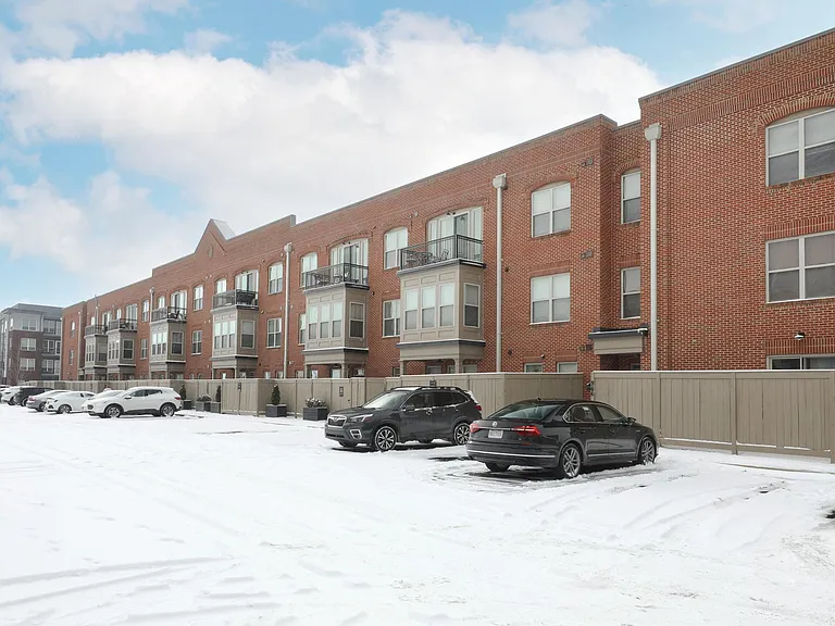 960 Perry St #207 — Photo 27