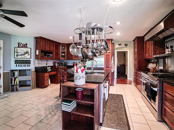 5th image of 7914 Hillsboro House Springs Rd