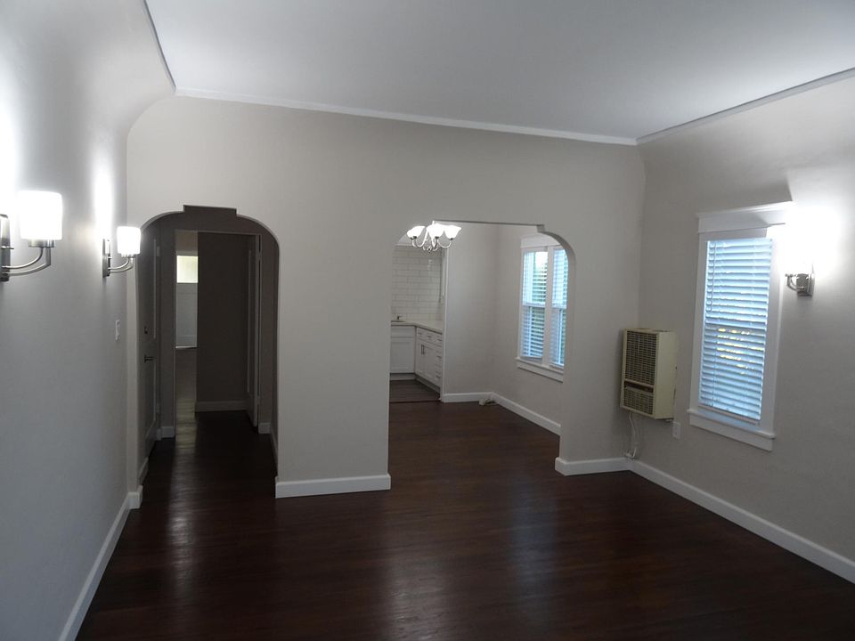1st image of 605 N Marguerita Ave #4