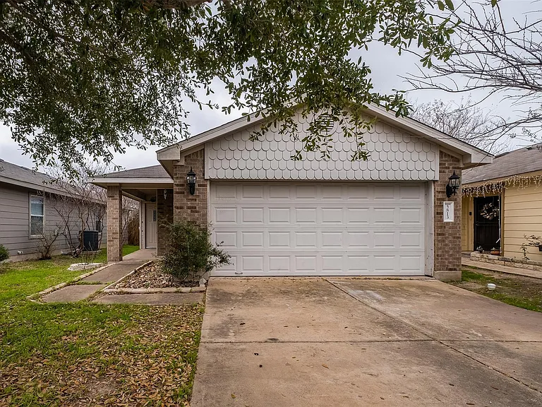 5813 Angel Dr — Photo 1