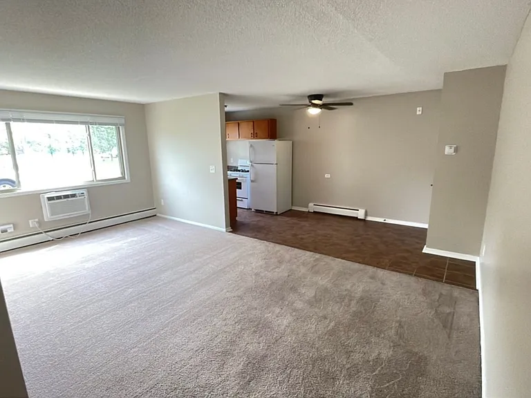 Moore Lake Apartments — Photo 19