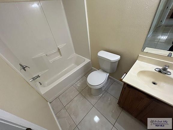 5th image of 2778 Meadow Brooke Dr