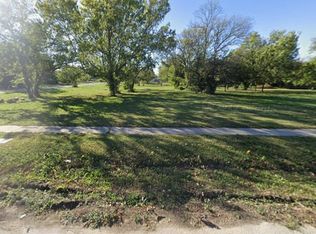 1309 W Pine St, Independence, KS 67301