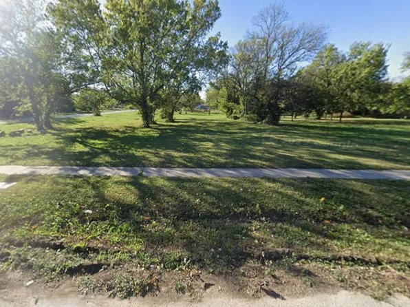 1309 W Pine St, Independence, KS 67301