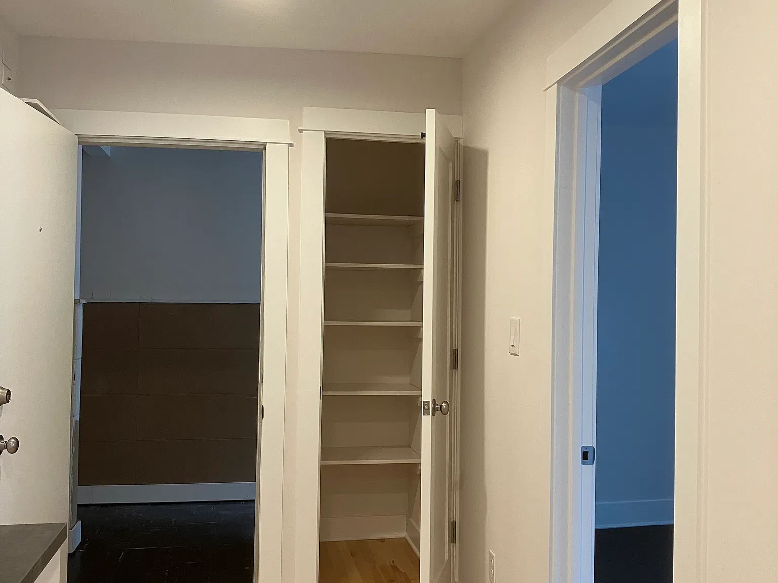 1 bed, 500 sqft, $1,500 — Photo 2
