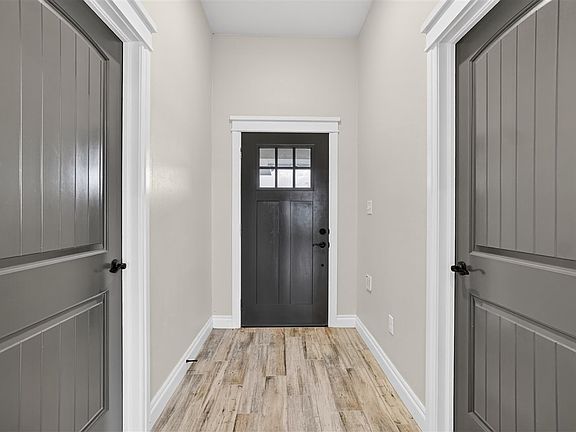 5th image of 334 Weaver Way