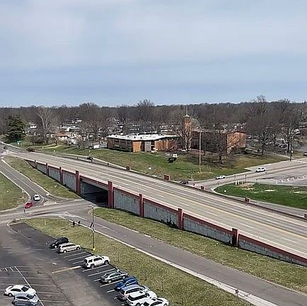 2nd image of 9953 Lewis And Clark Blvd #4