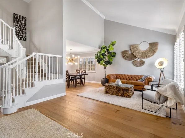 6815 E Georgetown Cir, Anaheim, CA 92807