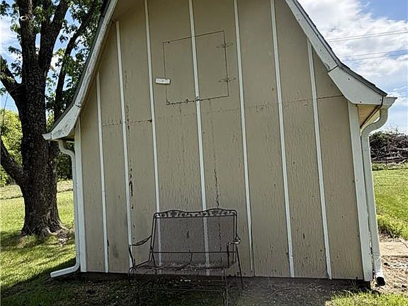 2nd image of 805 Lake Viking Ter