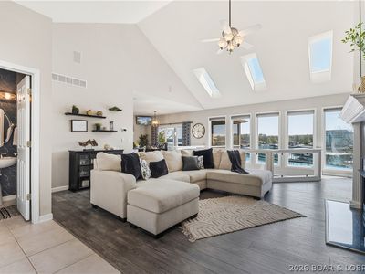 5500 Stone Ledge Cir, Osage Beach, MO, 65065