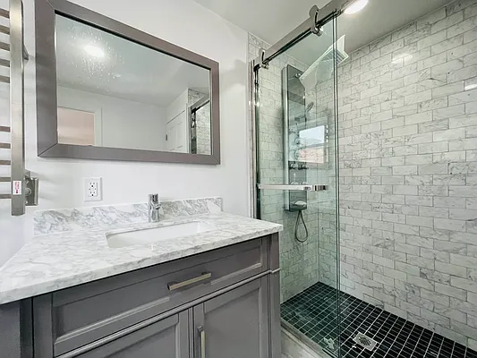 Rented by Real Street Inc | media 5