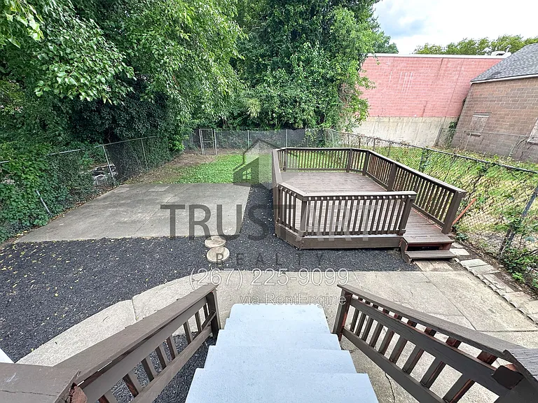 6908 Old York Rd — Photo 40
